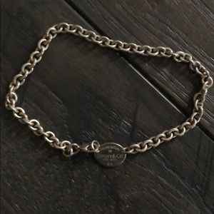Tiffany oval necklace w/ Lindsey engraved on back